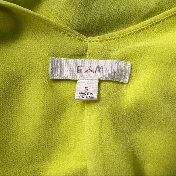 E&M Yellow Keyhole Cutout Relaxed Fit Tank Top - Picture 6 of 6